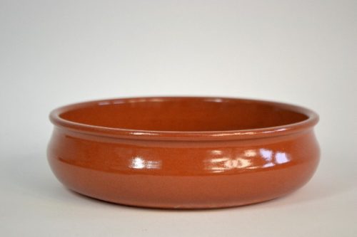 SÜTŐTÁL HASAS KEREK KERÁMIA BARNA MÁZAS ÁTM.:24CM M:7 CM