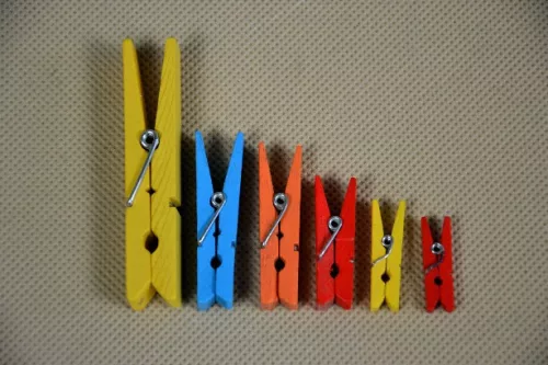 Family csipesz fa színes 5f 2,5x0,3cm 50db/csom