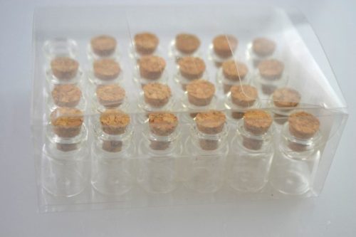 Family sticlă cu dop de plută diam.:15mm m.:22mm 24 buc/pvc set.