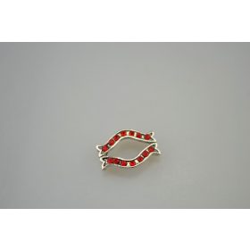   Family metal înșirabil roșu cu stras 1,8*1,3 cm, grosime:0,35 cm, argintiu culoare,20 buc/c