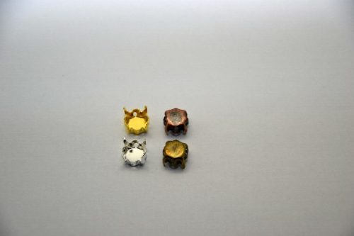 Family fűzhető foglalat átm:8mm bronz, 4 lyuk (100db/csom.)