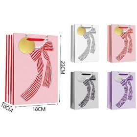 Family dísztasak 18x23x10cm masnis 4f.