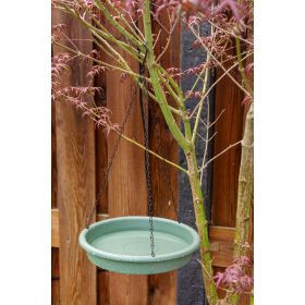 Family madárfürdető și ecapac felde agățat