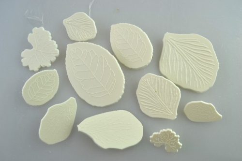 Family marcipán/fondant mintázó többrészes műa. szirmok és levelek