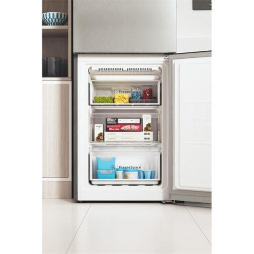 Indesit INFC9 TO32X inox, alulfagyasztós, Hűtő:263L, Fagyasztó:104L, Total No frost hűtőszekrény