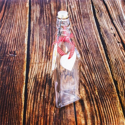 Iris Estelle csatos üveg