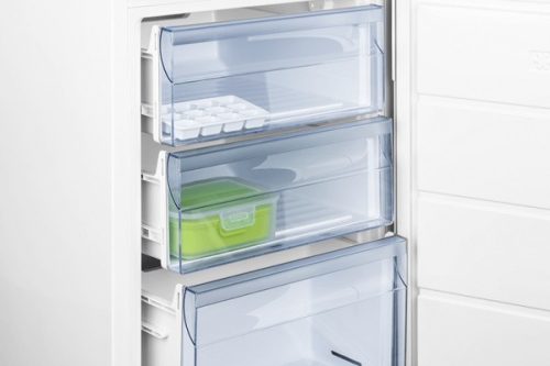 ECG ERB 21701 WE Kombinált hűtőszekrény alsó elhelyezésű fagyasztóval, 268L